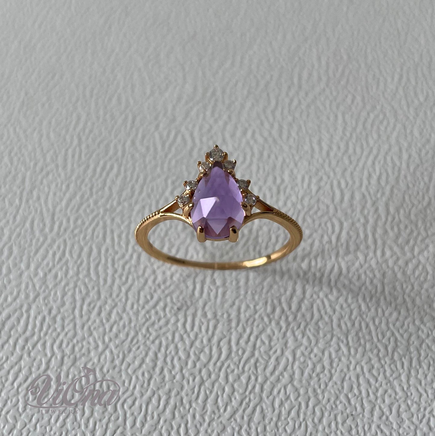 Amethyst Gemstone Ring – Gold-Plated 925 Silver | Viona