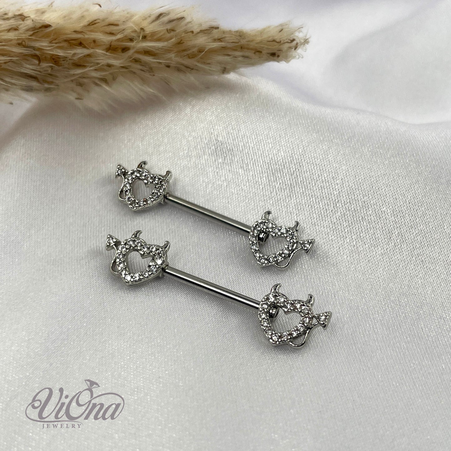 Goth Nipple Piercing Pair – Devil Heart 14G Steel | Viona