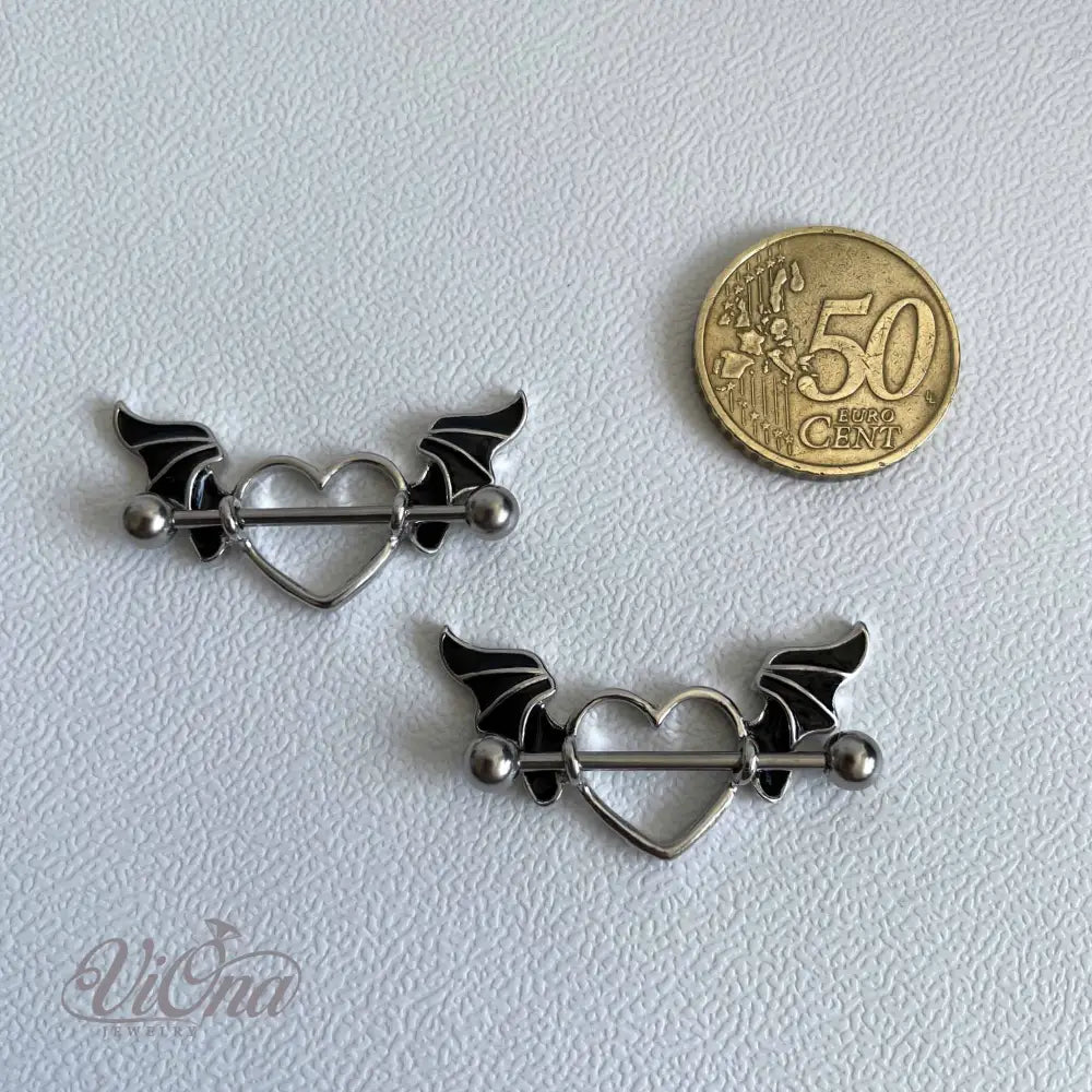 Black Gothic Heart Nipple Piercing – 14G Bat Wings | Viona