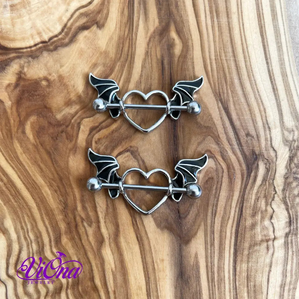 Exquisite 14 G Black Gothic Heart Nipple Piercing with Bat-Like Wings - Premium Craftsmanship in 316L Surgical Steel