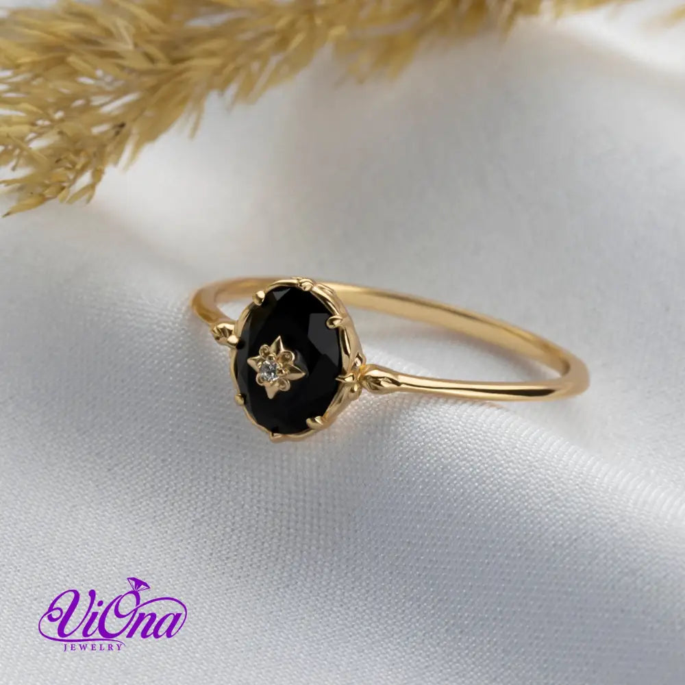 Onyx Celestial Noir: Gold-Plated 925 Sterling Silver Ring with Star Accent for Root Chakra Harmony