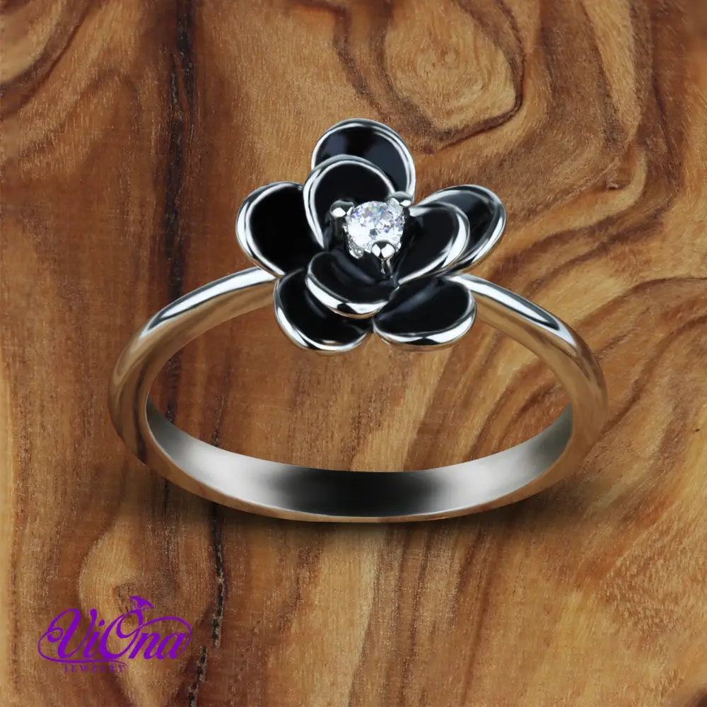 Platinum-Coated 925 Sterling Silver Lotus Flower Ring with Black Gemstone Accent - Elegant Nature-Inspired Ring