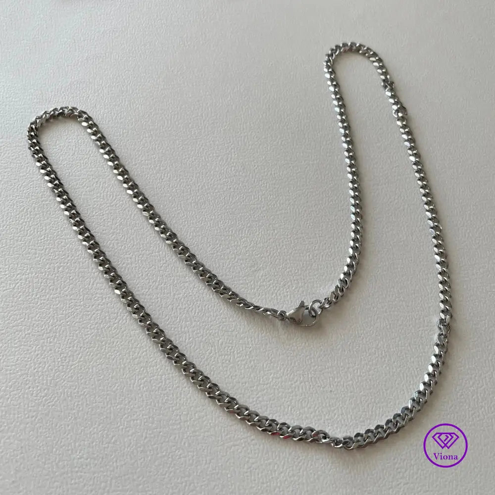 Rust Resistant Gold and Silver colored Chain for men and women