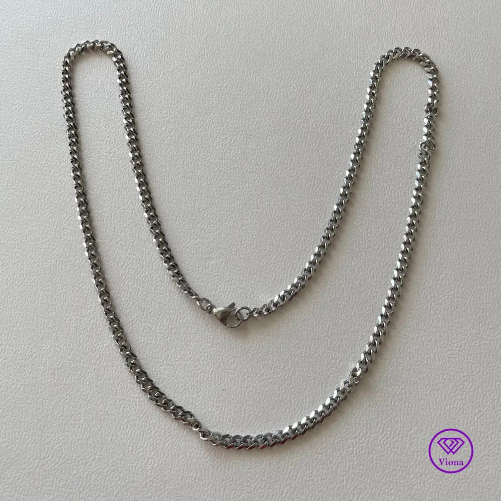 Rust Resistant Gold and Silver colored Chain for men and women