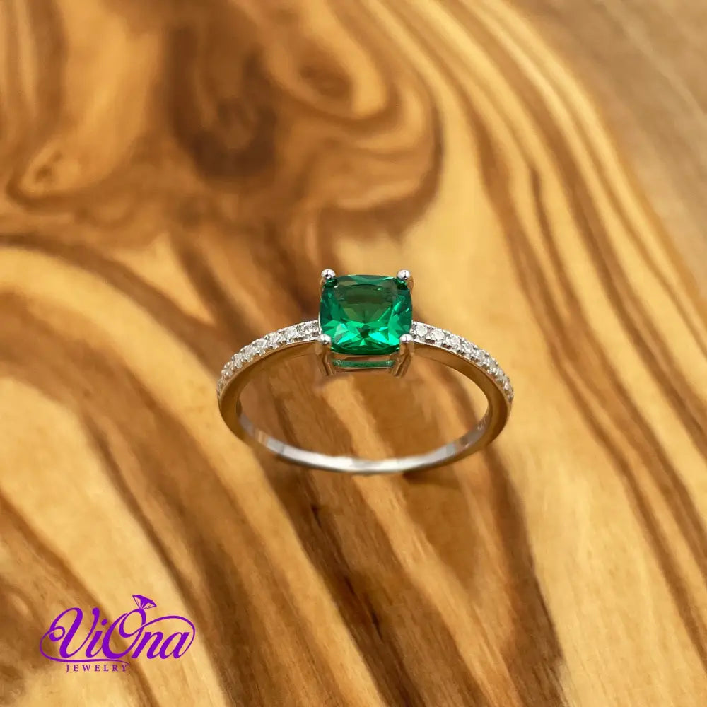 Synthetic Green Emerald Cushion Ring from 925 Sterling Silver and Decorated Cubic Zirconia, Stamped